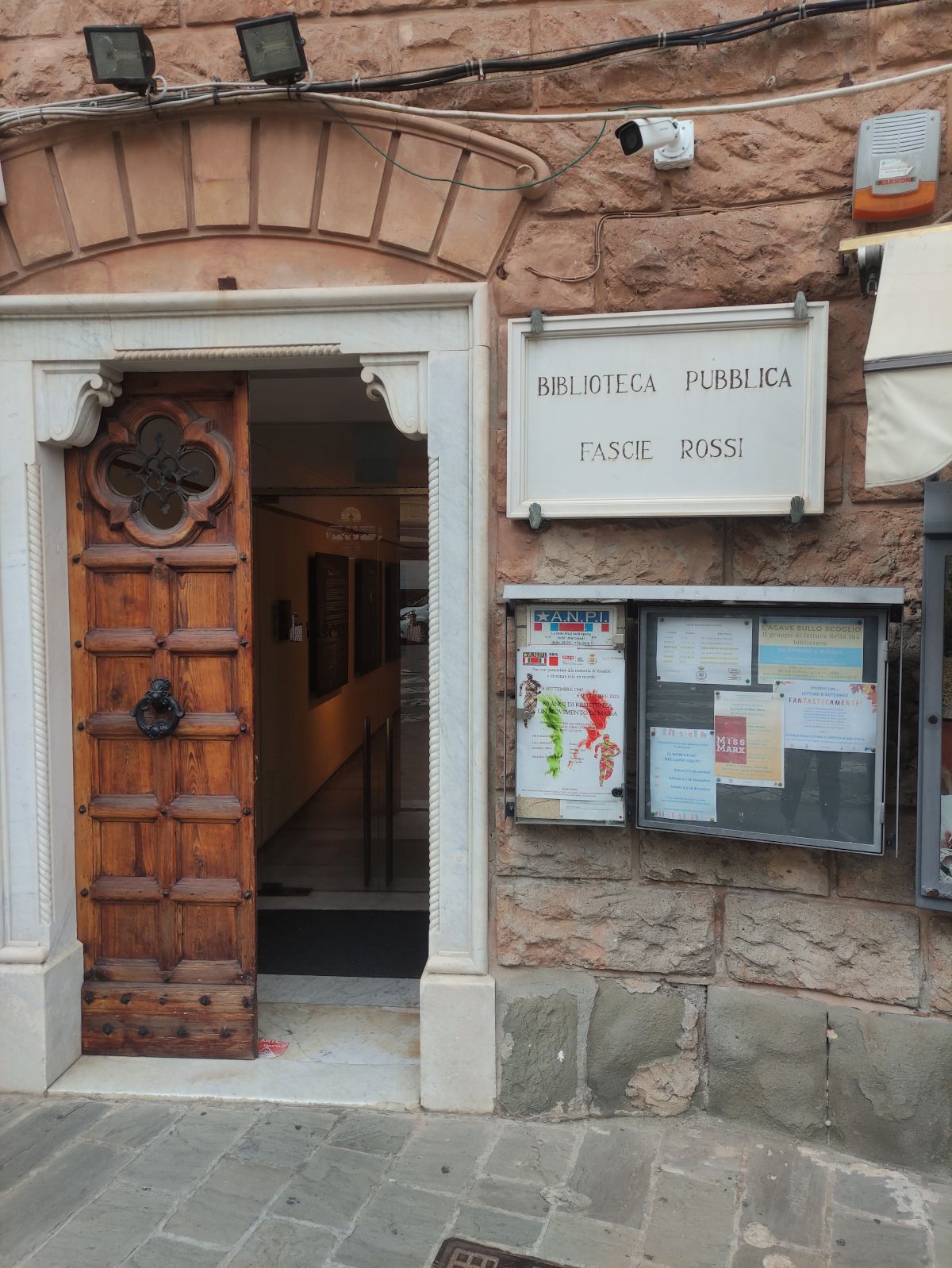 Biblioteca di Sestri Levante